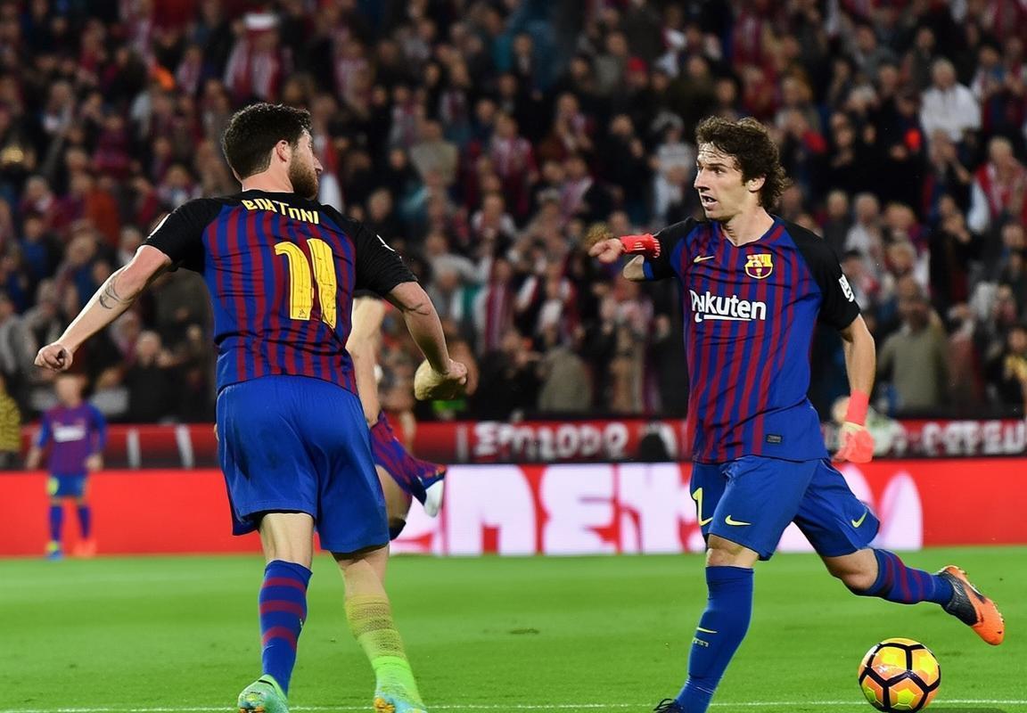 西甲焦点战：巴塞罗那诺坎普球场3-1力克马德里竞技，积分榜领先优势扩大至8分